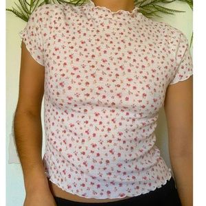 Mock neck lettuce hem red floral shirt